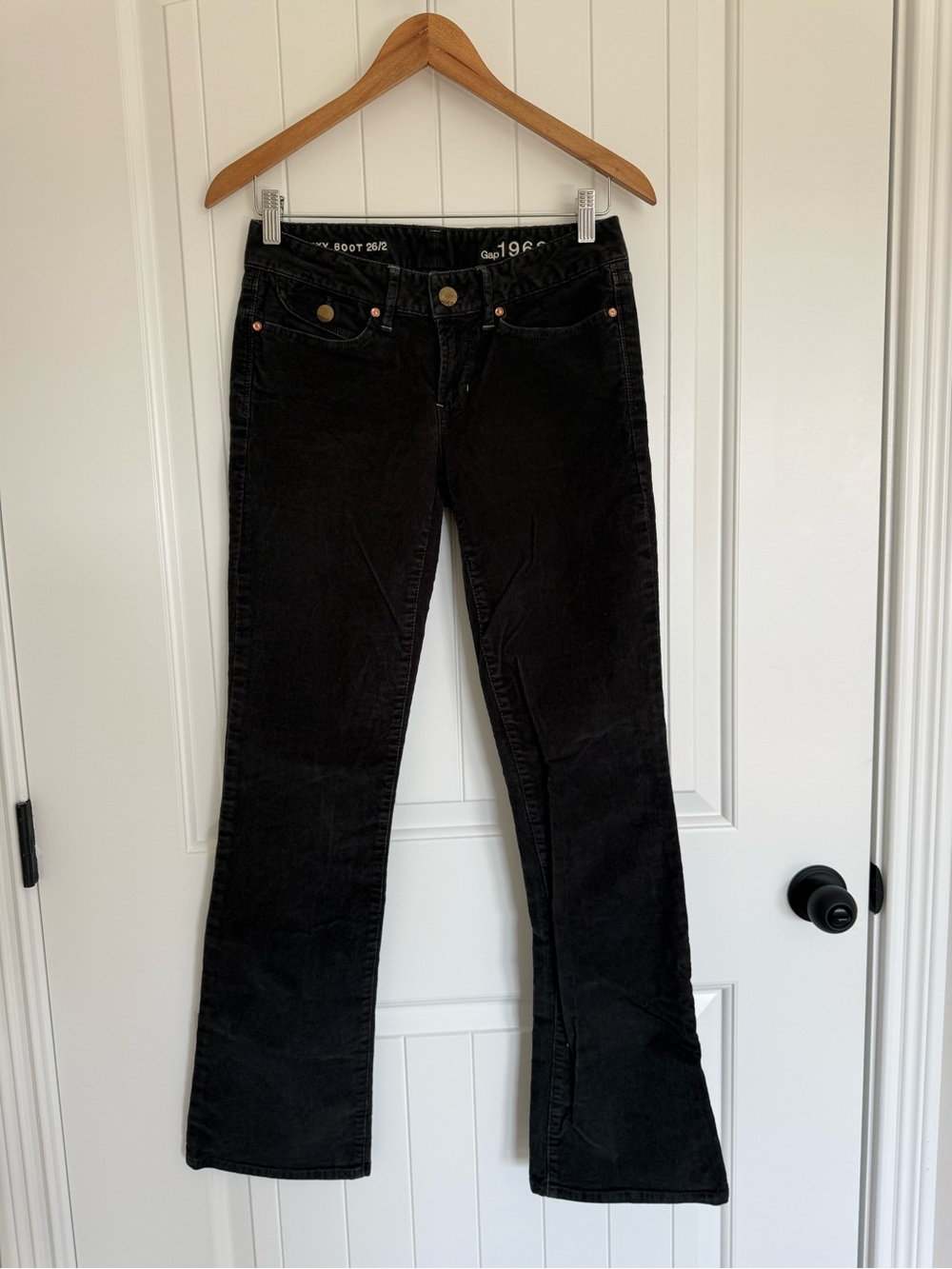 Gap 1969 Sexy Bootcut Jeans Tornado Grey Corduroy Low Rise Boot Leg Pants 26